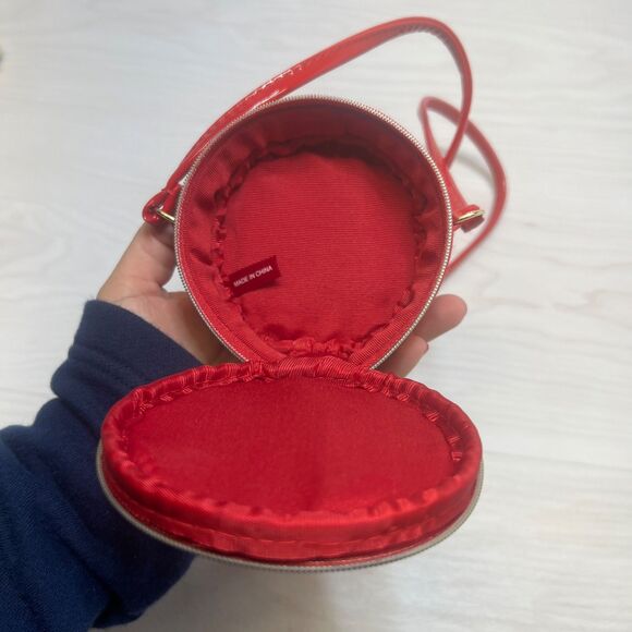 MARC JACOBS Mini 4" Red Patent Leather Crossbody Round Purse - Picture 8 of 10